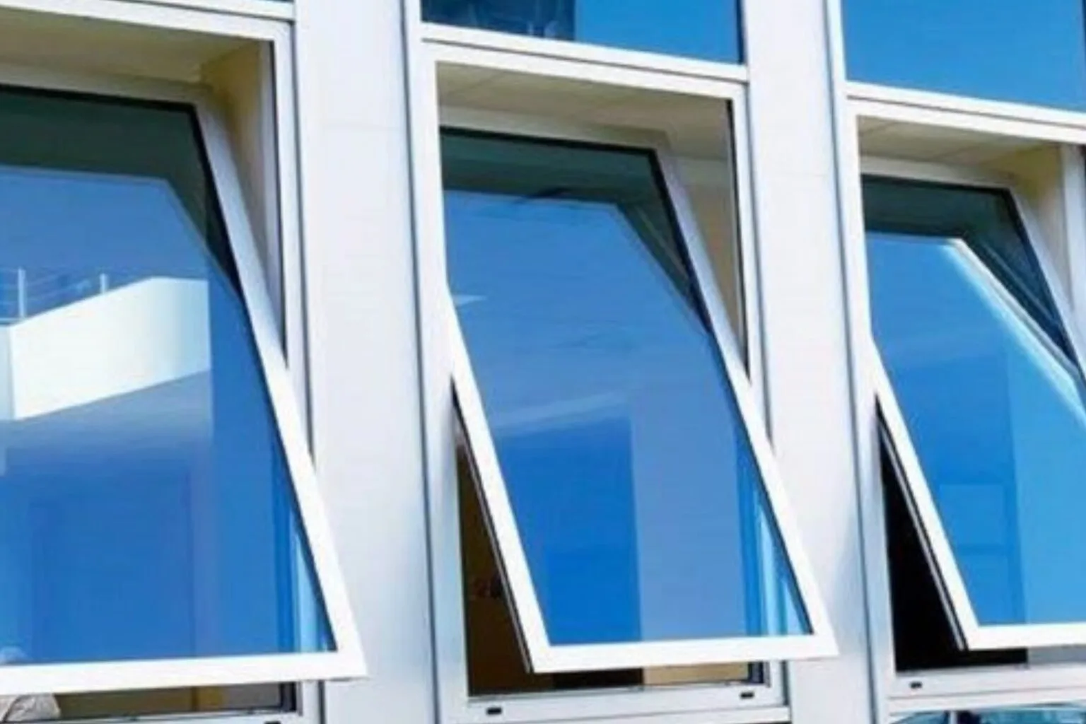 Aluminium Pivot WIndows